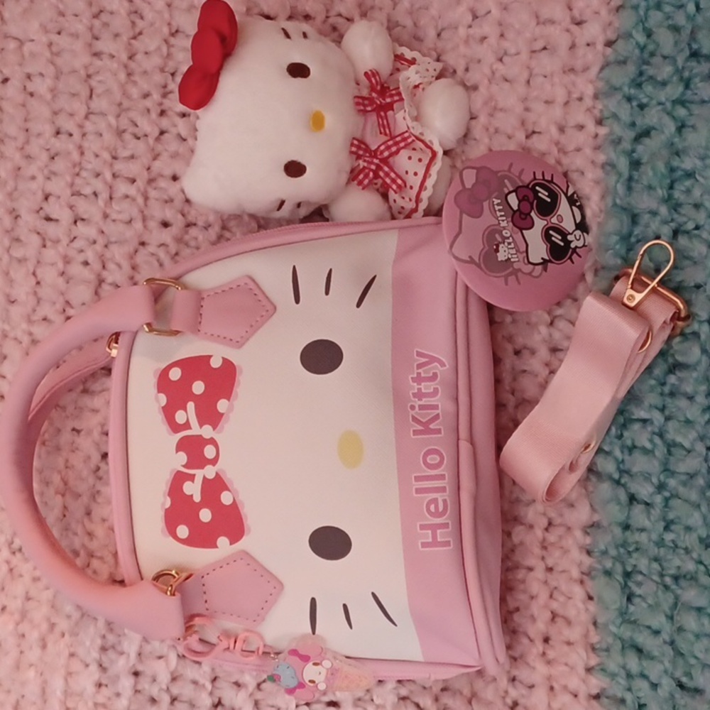 Hello Kitty Purse, Plush and Mirror